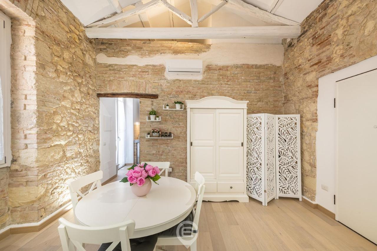 Adriana'S New Loft Apartment Cagliari Exterior photo